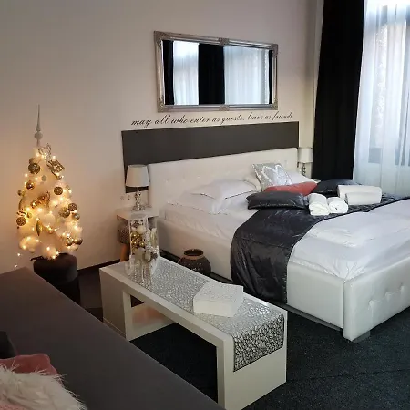 Modern Flat In Center Budapest