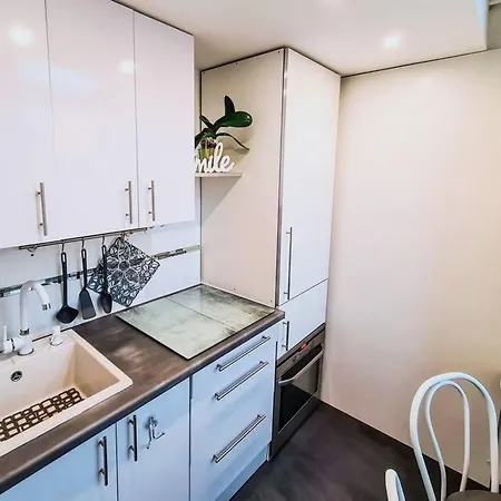Modern Flat With Perfect Location Апартаменты Будапешт